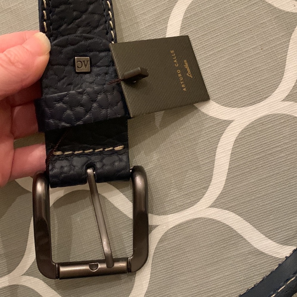 Arturo Calle navy leather belt Colombian brand NWT size 36 - Picture 10 of 10